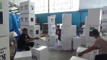 Bawaslu Lampung Temukan Ratusan Logistik Pemilu 2024 Rusak