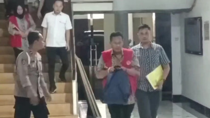 Tiga Karyawan Terduga Korupsi PDAM Delta Tirta Sidoarjo Dijebloskan ke Tahanan