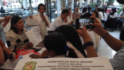 Belasan Tahun Mengabdi, Ratusan Guru Honor Status P Medan Tuntut Lulus PPPK Tanpa Tes