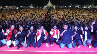 Satukan Tekad Dukung Ganjar-Mahfud, Ribuan Orang Hadiri Pesta Rakyat di Karanganyar