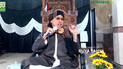 Ziarah Kubur kok Menabur Bunga di Atas Kuburan, Memangnya Boleh? Ternyata Buya Yahya Bilang Itu Bisa...