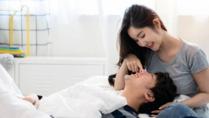 Paksu dan Bundah Harus Tahu, Ternyata 10 Posisi Nikmat Berhubungan Suami Istri ini Justru Dilarang dalam Syariat Islam