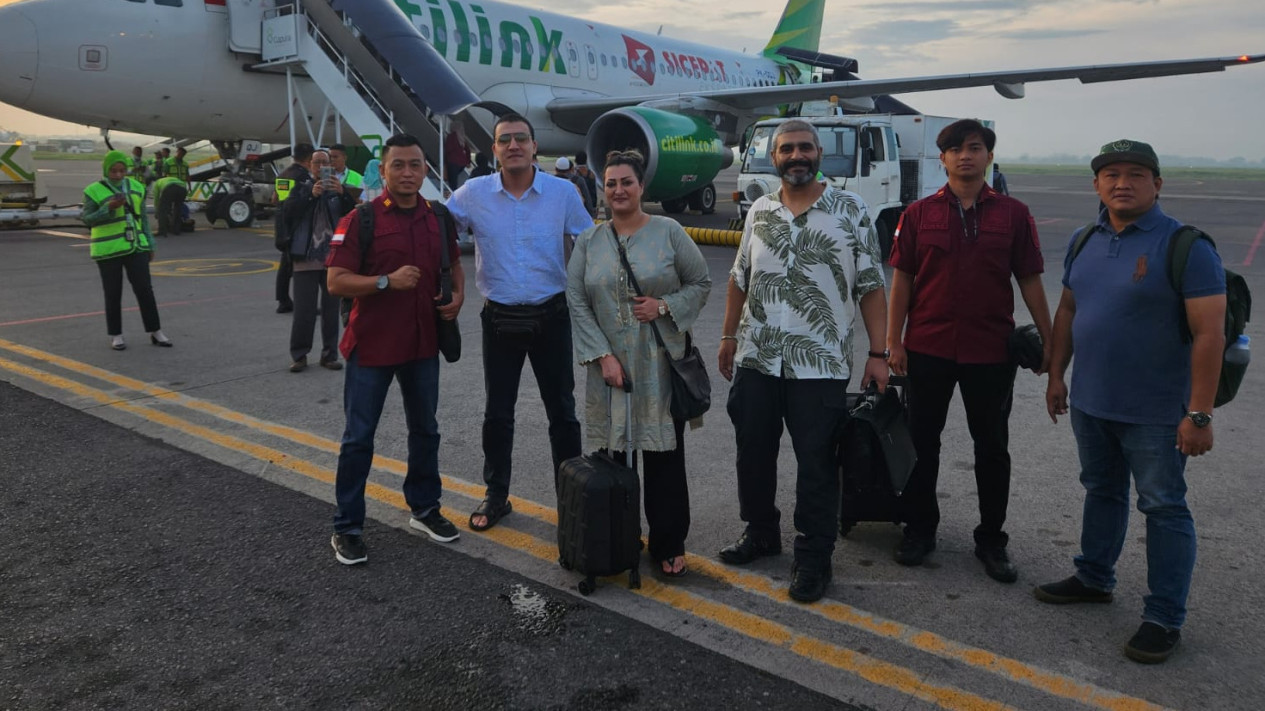 Satu Keluarga Komplotan Pencuri asal Pakistan Dideportasi Imigrasi Tanjung Perak Surabaya
            - galeri foto