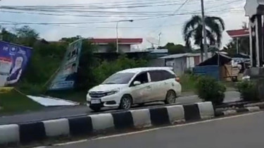 Bak Film Action, Aksi Kejar-kejaran Mobil Patroli PJR dan Minibus di Jalanan Kota Tegal