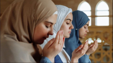 Dua Cara Taubat dari Ghibah yang Diajarkan oleh Nabi, Buya Yahya: Pastikan Dulu Kau Akan Berhenti Menggunjing Dahulu