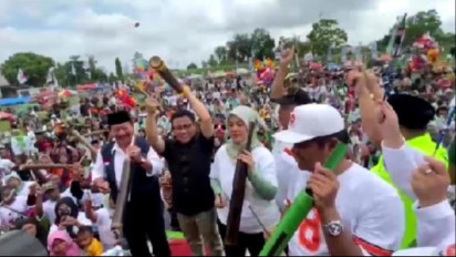 Berkunjung ke Lampung Tengah, Cak Imin Pukul Kentongan Ajak Warga Bangun Menuju Perubahan