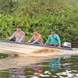 Sosialisasi Pemilu, Polsek Bukit Batu Susuri Sungai Sarang Buaya Temui Warga