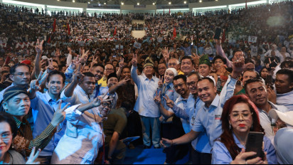 Reaksi Prabowo Lihat Dukungan Masyarakat untuknya di Sosmed Pasca Debat: Saya Terharu, Keluar Air Mata