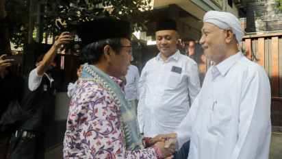 Silaturahmi ke Ponpes Tertua di Madura, Mahfud MD Cerita Kenangan Bersama Sang Ayah