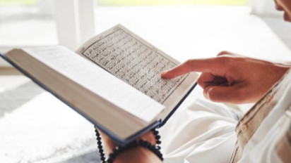 Bacaan Al-Qur'an Surat Al-A'raf ayat 41-45 Lengkap Tulisan Arab, Latin, dan Artinya