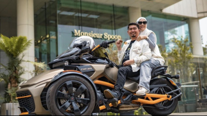 Bikin Melongo! Ustaz Solmed Bangun Rumah Mewah Rp24 Miliar, Ada Pom Bensin, Ruang Gym Hingga Spa dan Salon