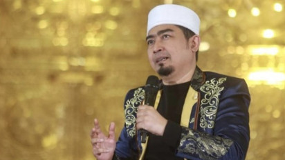 Kembali Pamer Kekayaan, Ustaz Solmed Ucap Bagi-bagi Duit ke Netizen Sampai Habiskan Rp70 Juta