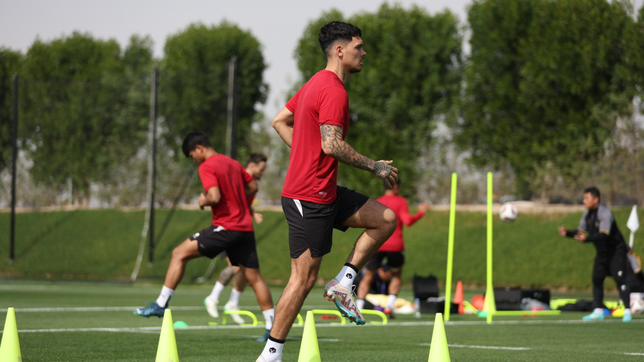 Shayne Pattynama Kritik Wasit yang Beri Gol Gratis ke Gawang Timnas Indonesia
            - galeri foto