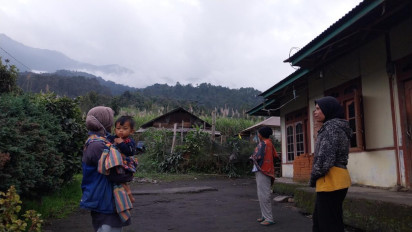 Gunung Marapi Sumbar 2 Kali Erupsi Hingga Pagi Ini