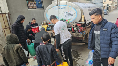 Rakyat Palestina Terima Bantuan Kemanusiaan Lewat NU Care-LAZISNU