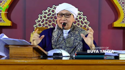 Lebih Bagus Shalat Berjamaah dengan Istri di Rumah atau ke Masjid? Ternyata Kata Buya Yahya Sebaiknya...