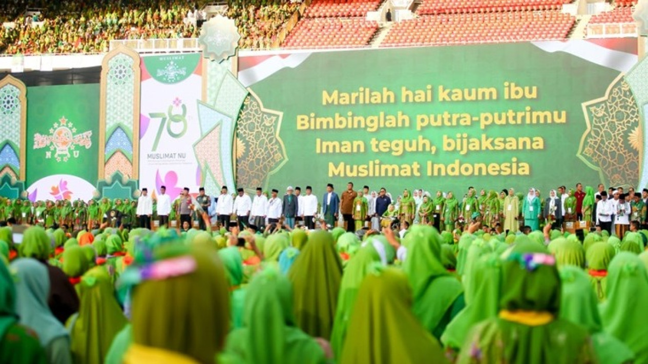 Ratusan Ribu Muslimat NU Ramaikan Harlah ke-78 di GBK, Jokowi: Terima Kasih Sudah Jaga NKRI
            - galeri foto