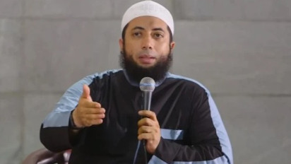 Ustaz Khalid Basalamah: Ini Surat yang Biasa Dibaca Nabi SAW saat Shalat Sunnah Qobliyah Subuh