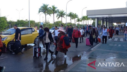 133 Penumpang Penerbangan Perdana dari China Tiba di Batam