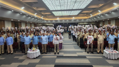 2.000 Pejuang Milenial Prabowo Deklarasikan Apel Akbar Menangkan Prabowo-Gibran