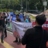 Geruduk Mahkamah Agung, Korban Investasi Bodong Doni Salmanan Tuntut Harta Dikembalikan