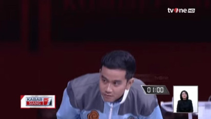 Gimik Celingak-celinguk Cari Jawaban Mahfud saat Debat Cawapres, Pengamat Nilai Gibran tak Beretika