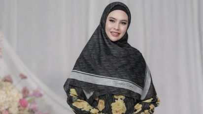 Kartika Putri Tantang Anies, Prabowo dan Ganjar Ngaji: Gak Usah Debat Doang, Kan Muslim dan Haji