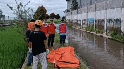 Mayat Pria Mengapung di Sungai Sukun Malang Gemparkan Warga