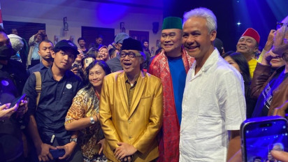 Ganjar-Mahfud Nobar Teater Musuh Bebuyutan di Taman Budaya Yogyakarta: Ekspresi Seniman, Jangan Baper