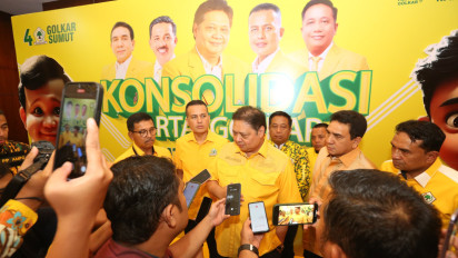 Komentar Airlangga Soal Arah Dukungan Presiden Jokowi: Sudah Gaharu, Cendana Pula, Sudah Tahu, Bertanya Pula