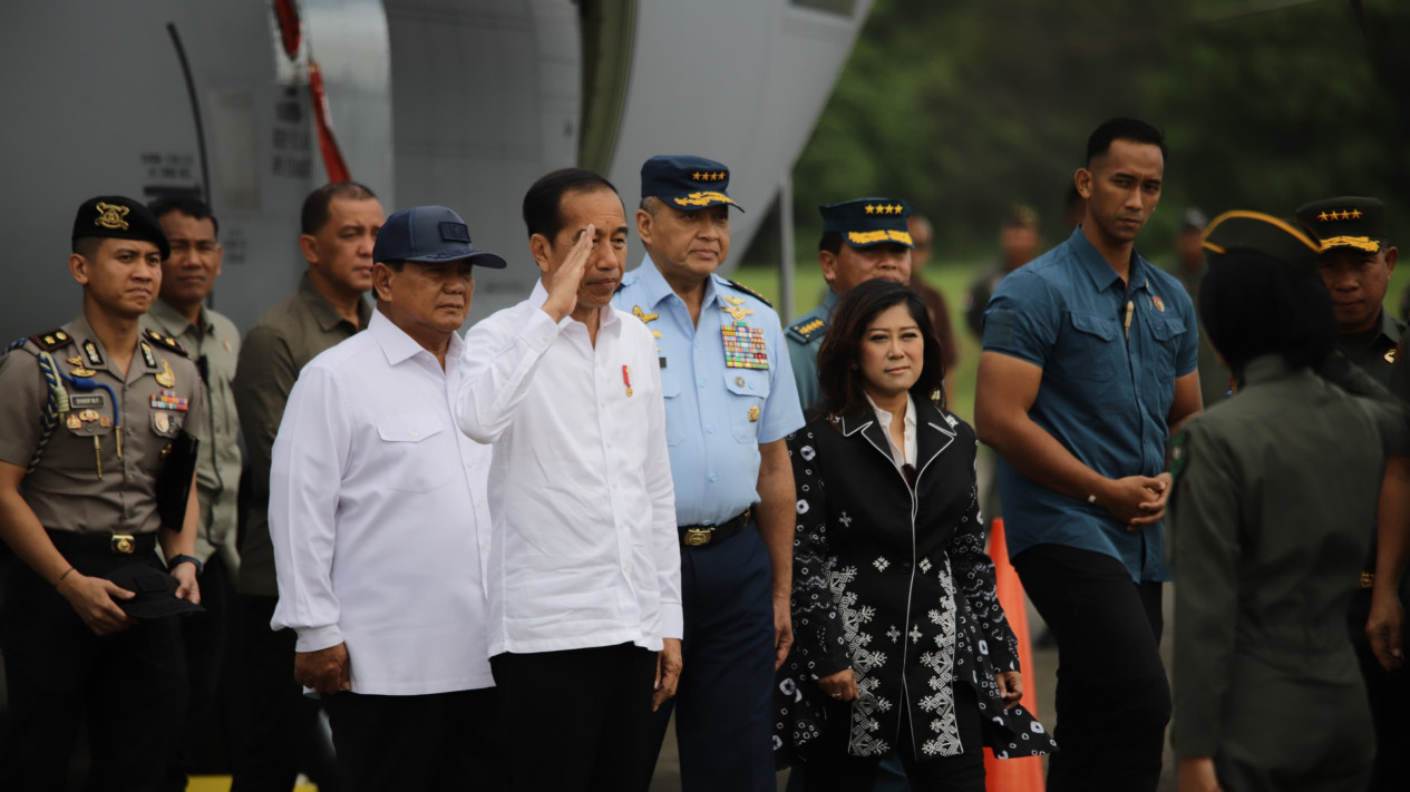 Dampak Presiden Boleh Kampanye Berbuntut Panjang, TPN Ganjar-Mahfud: Masyarakat Mengelus Dada
            - galeri foto