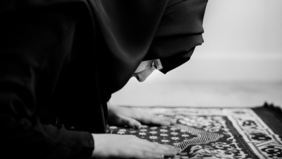 Apa Perbedaan Qiyamul Lail dan Shalat Tahajud? Ustaz Adi Hidayat: Salah Satunya Jadi Alternatif Bagi yang Pulang Malam dan Tak Bisa Bangun di Sepertiga Malam