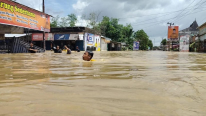 Banjir Parah di Bungo Jambi, 6 Rumah Hanyut Terseret Arus Banjir