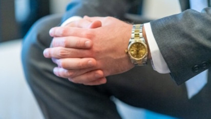 Netizen Sorot Paslon Pakai Barang Mewah, Ingat Surat At Takasur: Jangan Hidup Bermegah-megahan