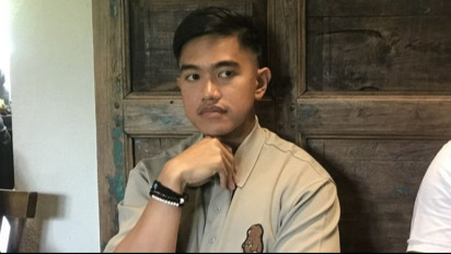 Duh Kaesang Berani Berikan HP Baru ke Wanita Lain di Hadapan Sang Istri Erina Gudono