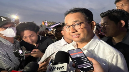 Kampanye Akbar di Medan, Anies Akui Warganya Bertenaga dan Berotot: Ini Paling Ramai