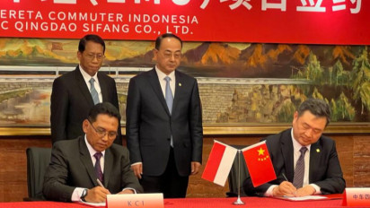 Bukan dari Jepang, PT KAI Impor 3 Rangkaian KRL Buatan China