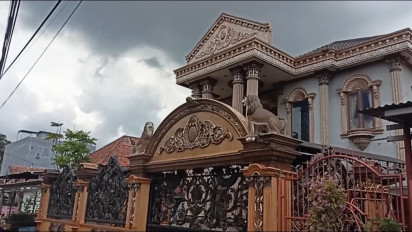 Megahnya Rumah Eks Kades yang Viral Gelar Ulang Tahun Anaknya di Palembang