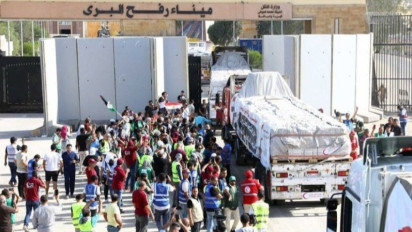 Sadis, Aktivis Sayap Kanan Israel Hadang Truk Kemanusiaan untuk Palestina Masuk ke Gaza