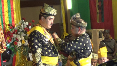 Berkunjung ke Kepri, Wakapolri Menerima Gelar Adat Kebesaran Melayu