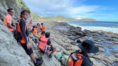 Seorang Pemancing Hilang Tenggelam Usai Terseret Ombak Pantai Jungwok Gunungkidul