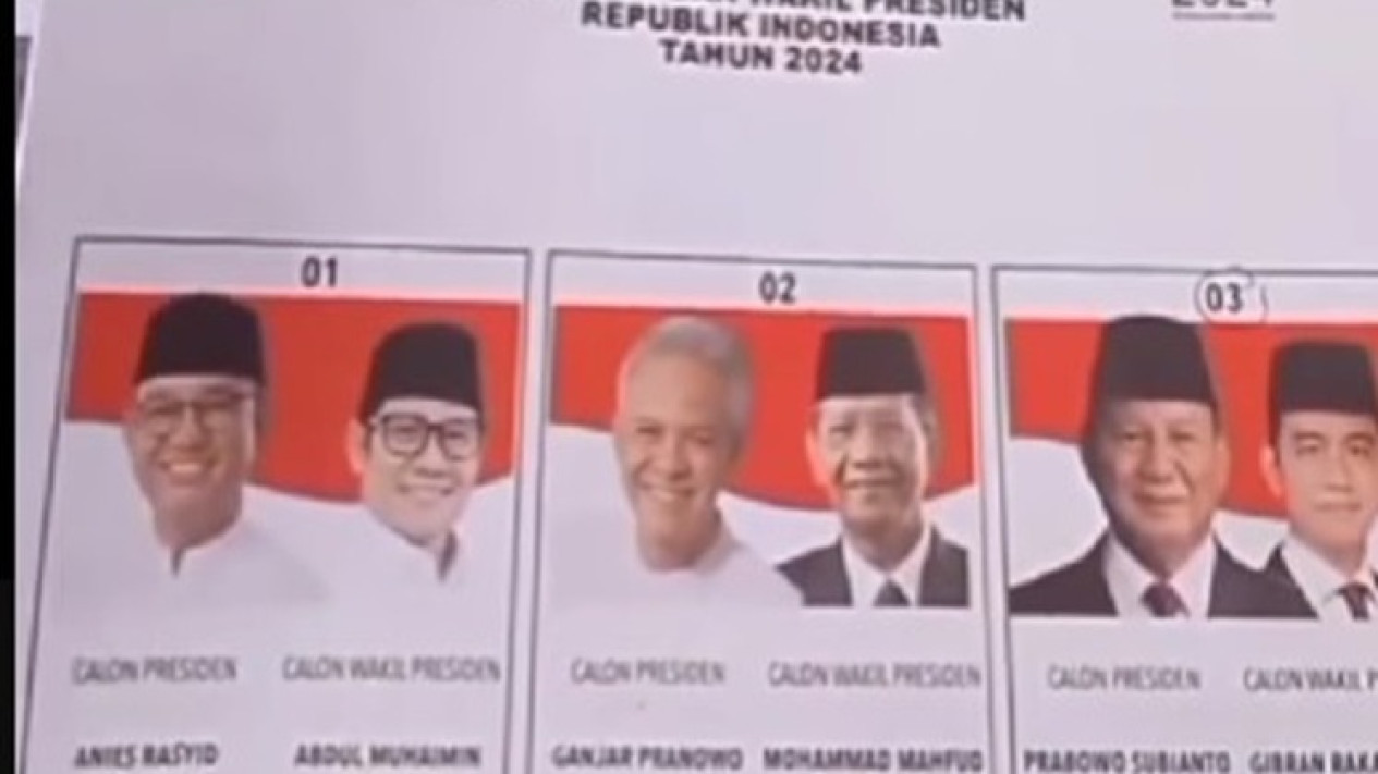 Buat Netizen Geger! Beredar Video Surat Suara Nomor Urut Paslon Terbalik: Ganjar Jadi 02
            - galeri foto