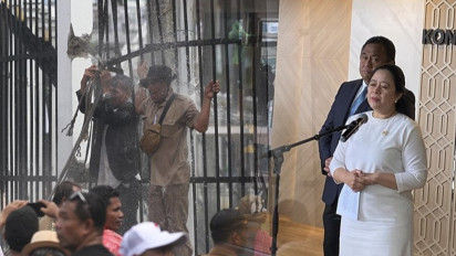 Pimpinan DPR Terima Massa Demo APDESI, Sampaikan Perkembangan RUU Desa