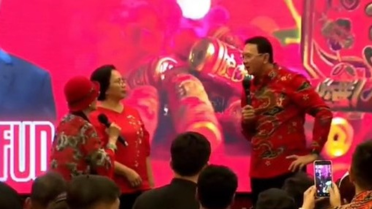 Ahok Sebut Prabowo Subianto Emosional, Wakil Ketua TKN Singgung Jejak Digital Maki-maki Rakyat Jakarta
            - galeri foto