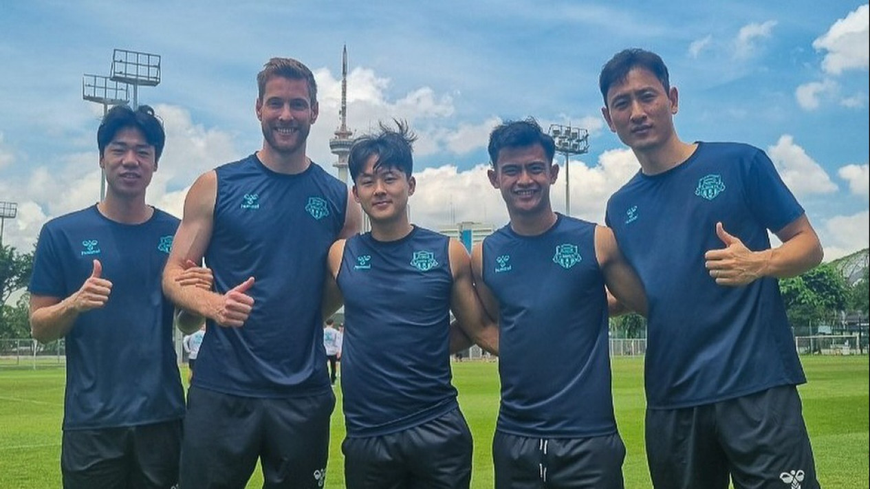 Tanpa Pratama Arhan, Suwon FC Tahan Imbang Timnas Indonesia U-20
            - galeri foto