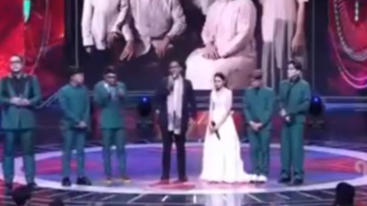 Momen Anies Baswedan Nyanyi di Panggung Dangdut, Netizen: Dapat Nilai 11 dari 100