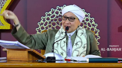Gara-gara Bawa Sajadah Sendiri-sendiri ke Masjid, Shaf Shalat Jadi Renggang, Apa Hukumnya? Buya Yahya: Jangan...