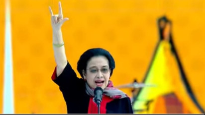 Hujan Lebat di Hajatan Rakyat Banyuwangi, Megawati: Berkah Allah SWT, Satyam Eva Jayate