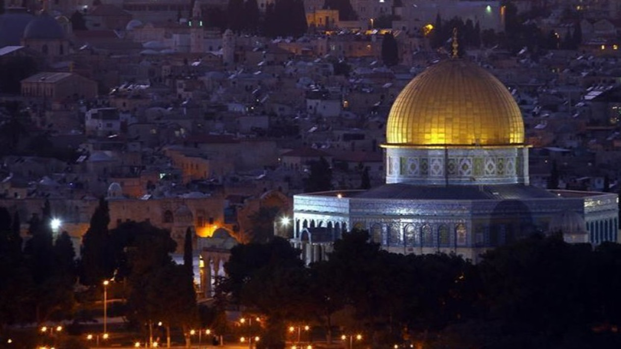 Khutbah Jumat 16 Januari 2026: Isra Miraj, Meneladani Ketaatan Rasulullah SAW saat Perintah Shalat Diturunkan
            - galeri foto