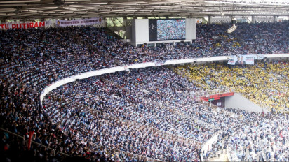 Banyak Pendukung Prabowo-Gibran Kepanasan hingga Pingsan saat Kampanye Akbar di GBK